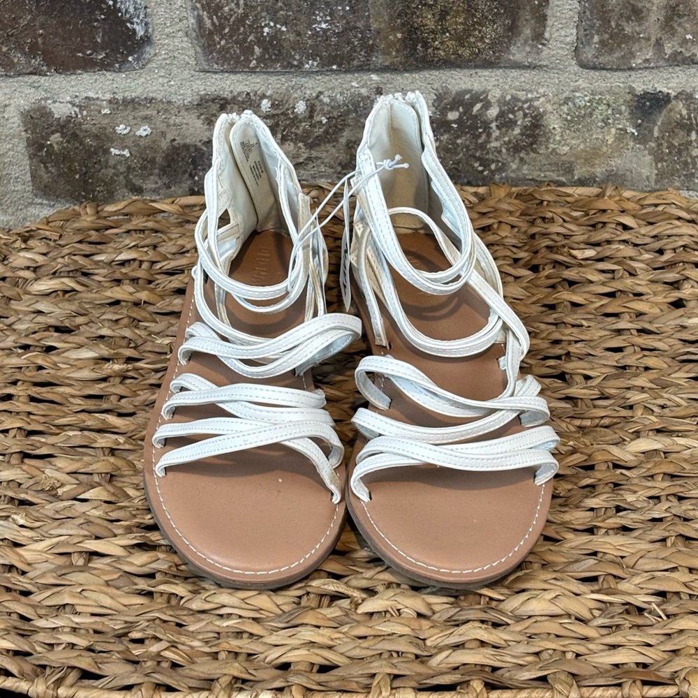 Old Navy White Strappy Sandals Girls Sz 4